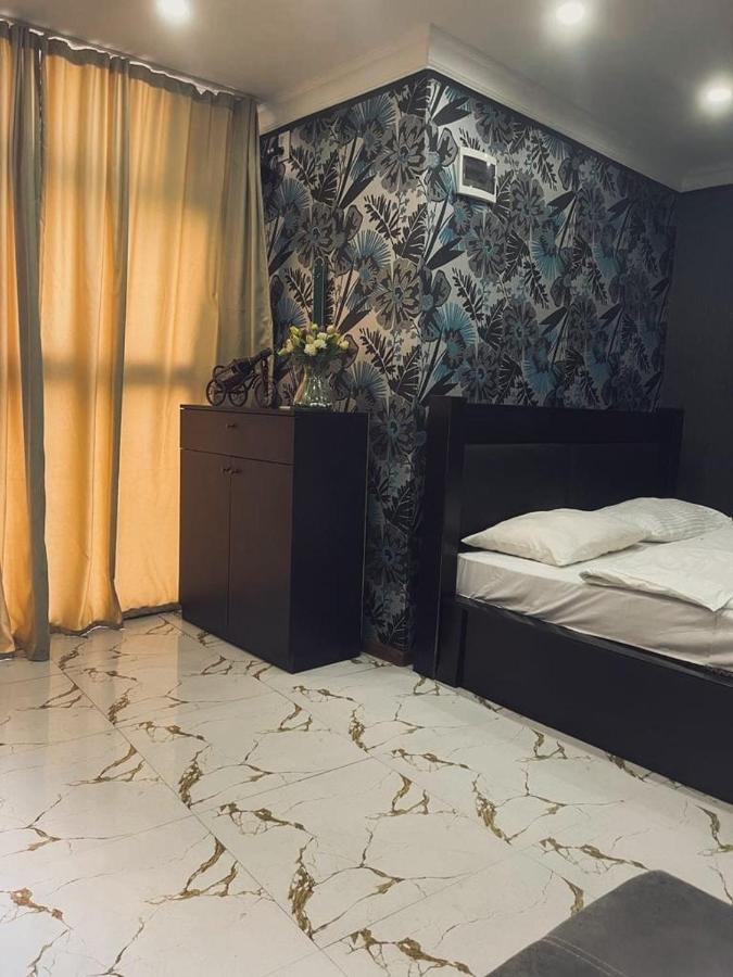 Elno Hotel Tbilisi Bagian luar foto