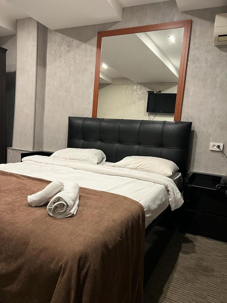Elno Hotel Tbilisi Bagian luar foto