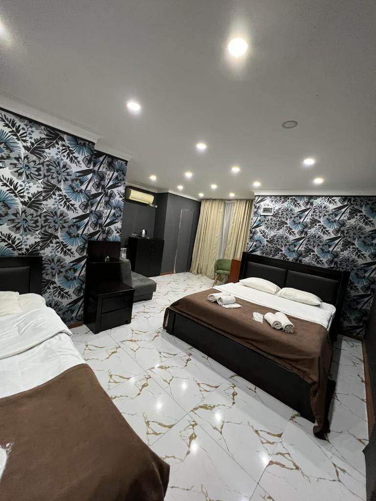 Elno Hotel Tbilisi Bagian luar foto