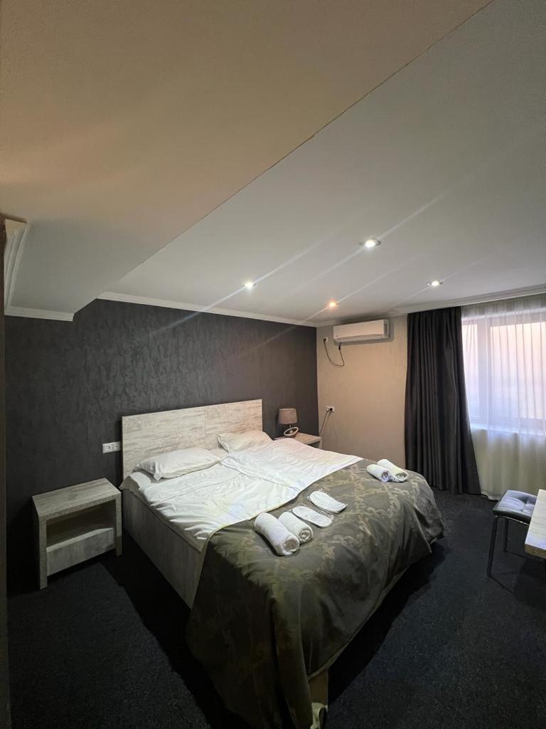 Elno Hotel Tbilisi Ruang foto
