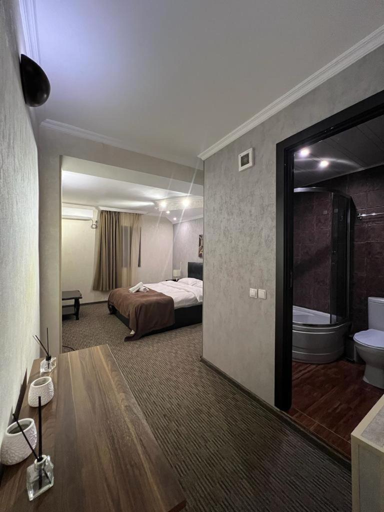 Elno Hotel Tbilisi Ruang foto